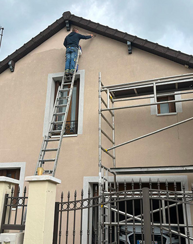 Rénovation d’une toiture en tuiles plates à Pierrefitte-sur-Seine (93380) en Seine-Saint-Denis (93)